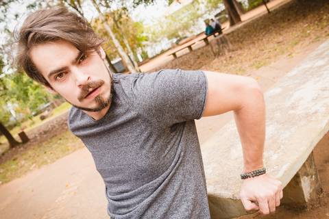 Ensaio fotográfico com o modelo Luis Gustavo Nunes no Parque Severo Gomes, no bairro de Santo Amaro em São Paulo.'