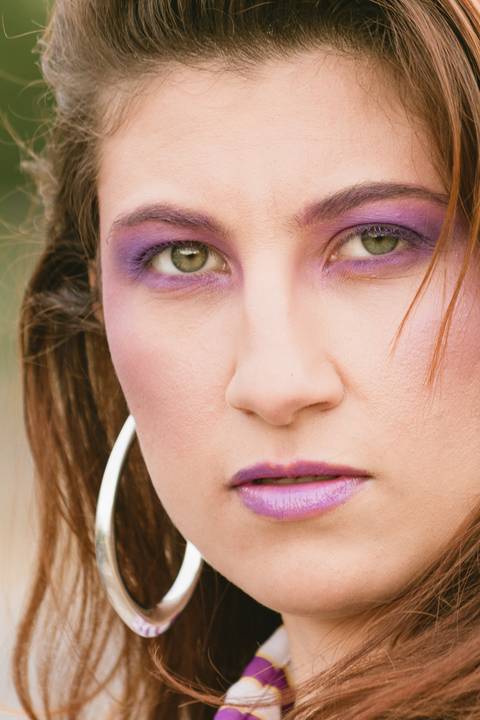 Ensaio fotográfico com a modelo Jaqueline Madureira e beleza de Raquel Rodrigues, realizado no Centro Cultural São Paulo.'