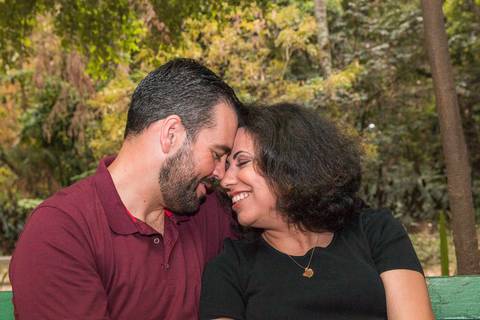 Ensaio fotográfico da família Baena Faria no Parque da Independência, em São Paulo.'