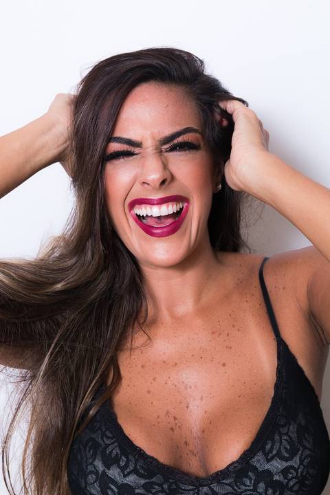 Ensaio fotográfico com Bruna Gagliardi e beleza de Patricia Plischk, realizado em São Paulo.'