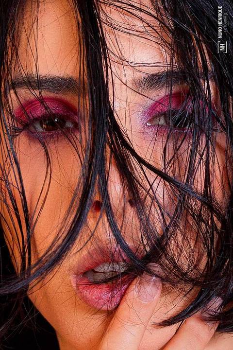 Book fotográfico com a modelo Daniele Louzada. A beleza é de Drica Rangel, realizado em São Paulo.'