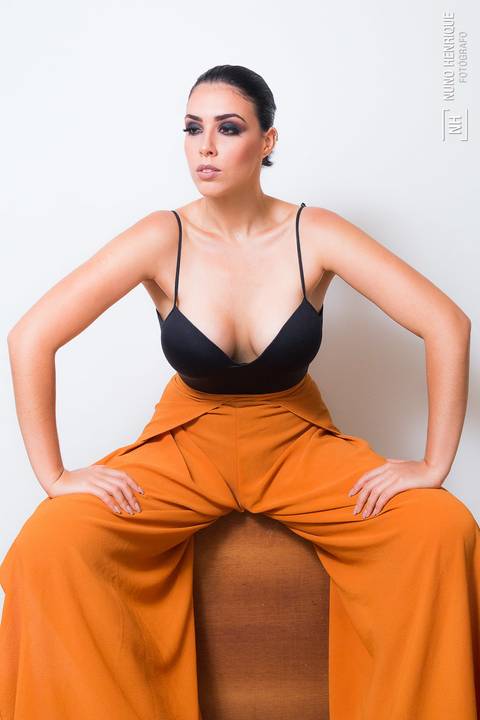 Ensaio fotográfico com a modelo Daniele Louzada e beleza de Patricia Plischk, realizado em São Paulo.'