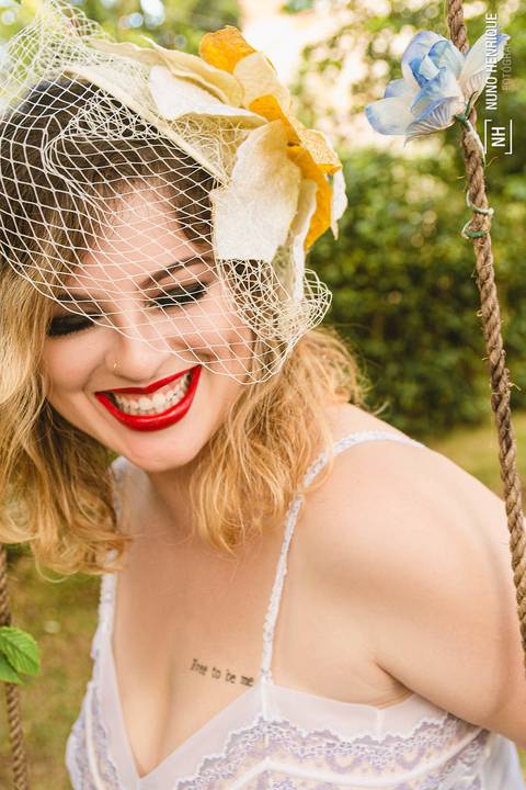 A maquiadora Deborah Cavalcante para o projeto 