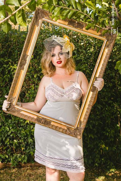 A maquiadora Deborah Cavalcante para o projeto 