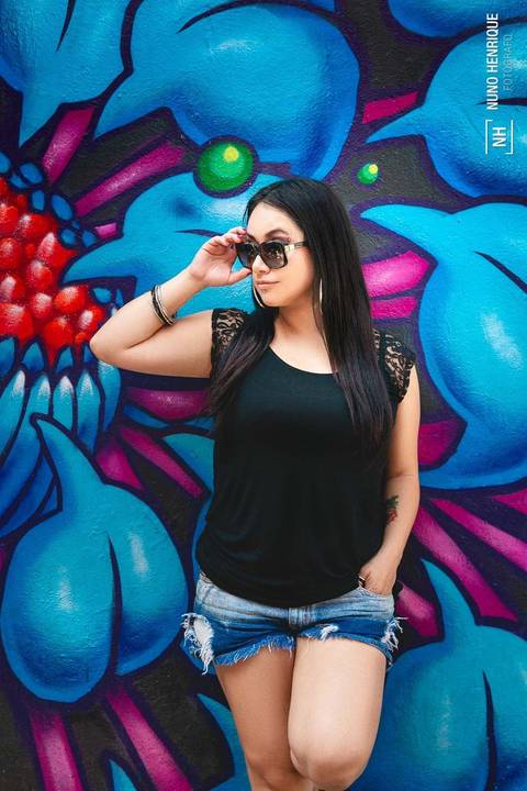 Ensaio fotográfico com a digital influencer Selene Pinto para material de divulgação no Beco do Batman, em São Paulo.'