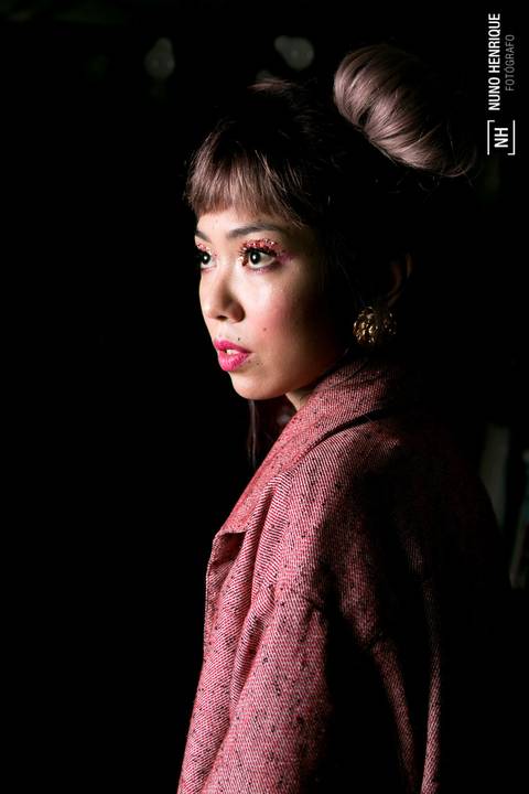 Fernanda Garcia para o editorial de moda do Devant Vintage Brechó, em São Paulo.'