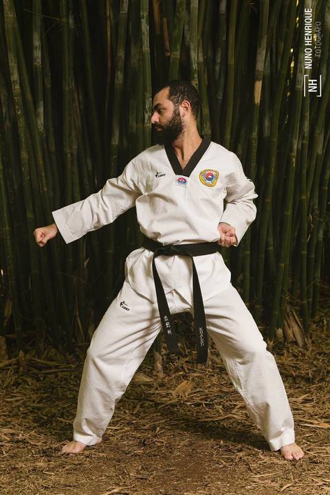 Ensaio com o atleta faixa preta de Taekwondo Khaled Wares no Parque Ibirapuera, em São Paulo'