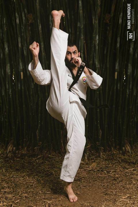 Ensaio com o atleta faixa preta de Taekwondo Khaled Wares no Parque Ibirapuera, em São Paulo'