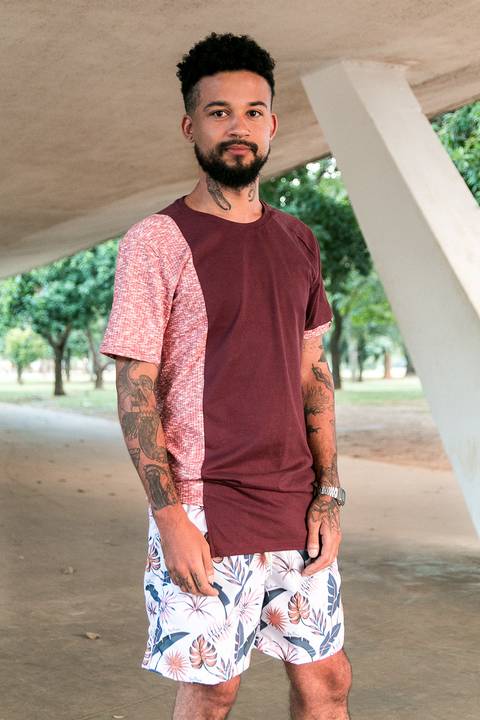 Ensaio fotográfico com o tatuador Lucas Felipe no Parque Ibirapuera, em São Paulo.'