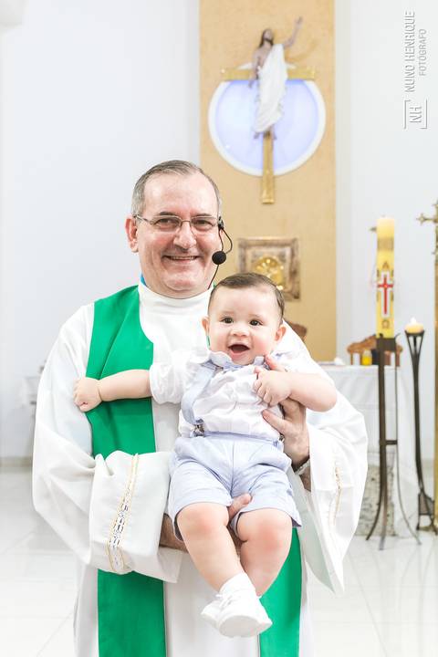 Fotos da cerimônia e festa de batismo do pequeno Pietro, na paróquia Santo Antônio, no bairro de Santo Amaro em São Paulo.'