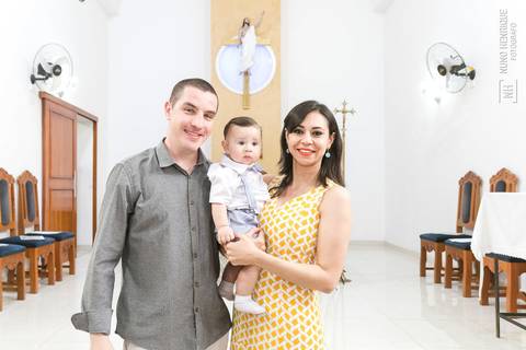 Fotos da cerimônia e festa de batismo do pequeno Pietro, na paróquia Santo Antônio, no bairro de Santo Amaro em São Paulo.'