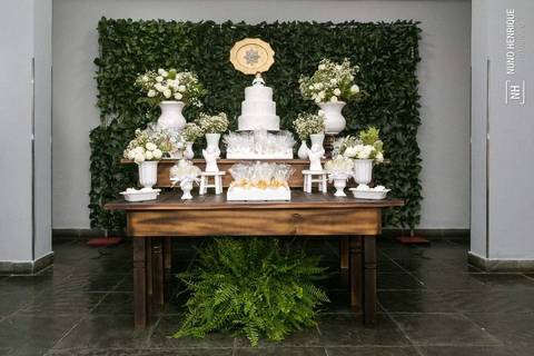 Fotos da cerimônia e festa de batismo do pequeno Pietro, na paróquia Santo Antônio, no bairro de Santo Amaro em São Paulo.'