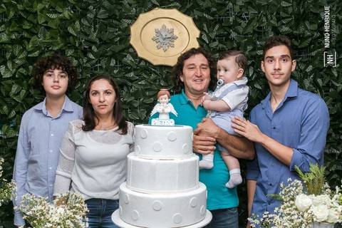 Fotos da cerimônia e festa de batismo do pequeno Pietro, na paróquia Santo Antônio, no bairro de Santo Amaro em São Paulo.'