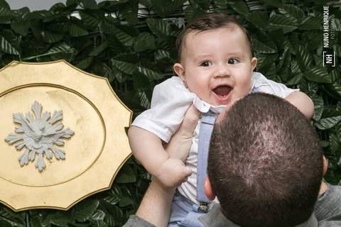 Fotos da cerimônia e festa de batismo do pequeno Pietro, na paróquia Santo Antônio, no bairro de Santo Amaro em São Paulo.'