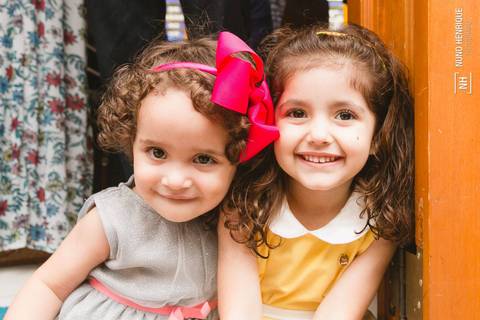 Fotos do batizado da pequena Amanda na Igreja Nossa Senhora do Bom Conselho, em São Paulo.'