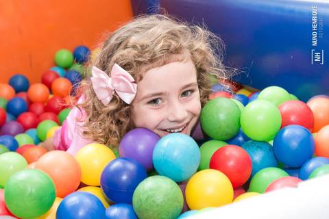 Festa infantil da Lorena, com tema da Gata Marie, realizada no Buffet Snow Place, em São Paulo.'
