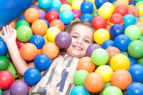 Festa infantil da Lorena, com tema da Gata Marie, realizada no Buffet Snow Place, em São Paulo.'