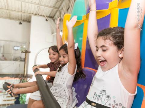 Festa infantil da Lorena, com tema da Gata Marie, realizada no Buffet Snow Place, em São Paulo.'