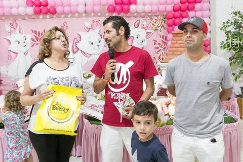 Festa infantil da Lorena, com tema da Gata Marie, realizada no Buffet Snow Place, em São Paulo.'
