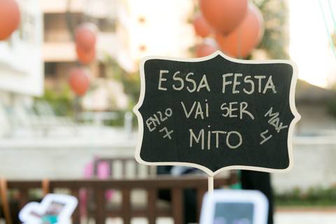 Festa infantil dos irmãos Enzo e Max, comemorando 7 e 4 anos na cidade de São Paulo.'