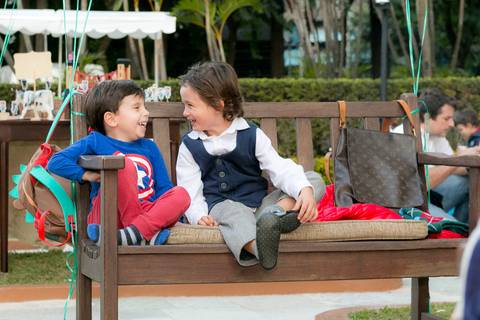 Festa infantil dos irmãos Enzo e Max, comemorando 7 e 4 anos na cidade de São Paulo.'