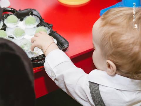 Aniversário da Valentina e do Davi com o tema do Mickey e da Minnie, no Alvi Verde Futebol Clube em São Paulo'