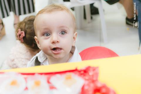 Aniversário da Valentina e do Davi com o tema do Mickey e da Minnie, no Alvi Verde Futebol Clube em São Paulo'