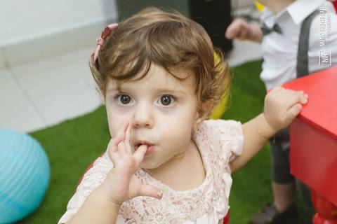 Aniversário da Valentina e do Davi com o tema do Mickey e da Minnie, no Alvi Verde Futebol Clube em São Paulo'