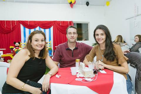 Aniversário da Valentina e do Davi com o tema do Mickey e da Minnie, no Alvi Verde Futebol Clube em São Paulo'