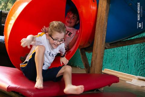Foto da festa de aniversário do João Pedro, em clima de jogo do Palmeiras no Buffet Play Kids Pompéia, em São Paulo.'