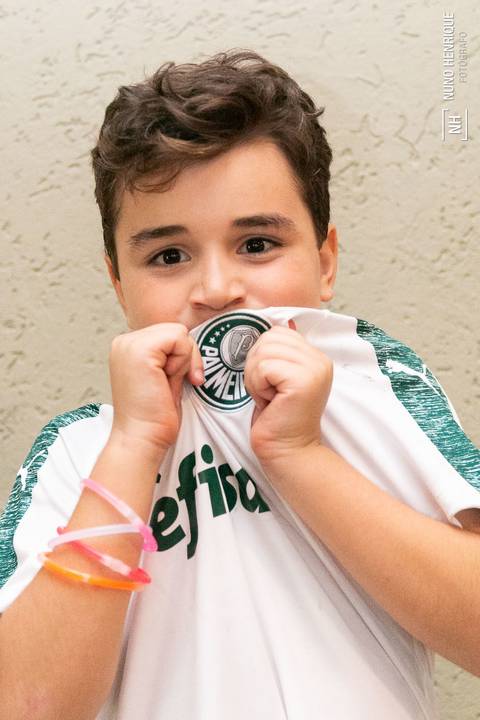 Foto da festa de aniversário do João Pedro, em clima de jogo do Palmeiras no Buffet Play Kids Pompéia, em São Paulo.'