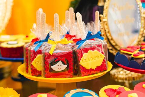 Festa infantil da Izadora com decoração da Branca de Neve, realizada na zona sul de São Paulo no bairro de Americanópolis.'