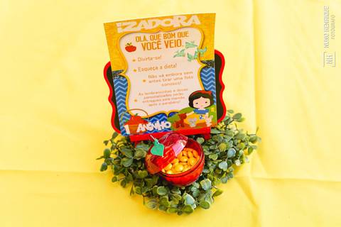 Festa infantil da Izadora com decoração da Branca de Neve, realizada na zona sul de São Paulo no bairro de Americanópolis.'