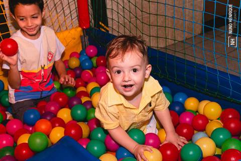 Festa infantil da Izadora com decoração da Branca de Neve, realizada na zona sul de São Paulo no bairro de Americanópolis.'