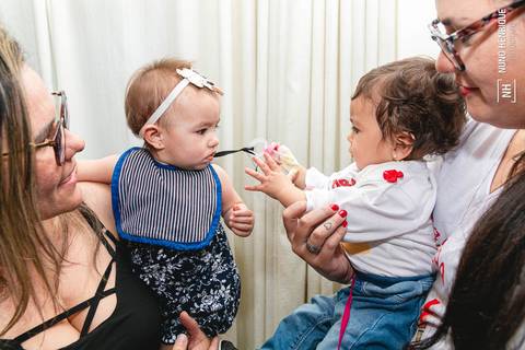 Festa infantil da Izadora com decoração da Branca de Neve, realizada na zona sul de São Paulo no bairro de Americanópolis.'