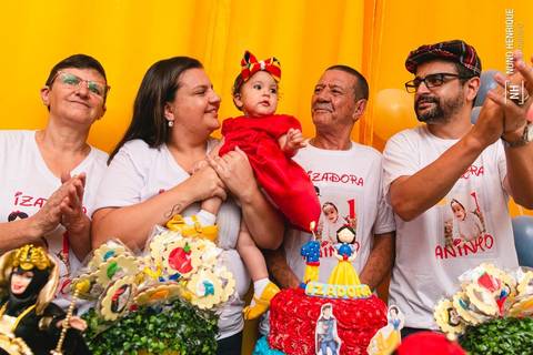 Festa infantil da Izadora com decoração da Branca de Neve, realizada na zona sul de São Paulo no bairro de Americanópolis.'