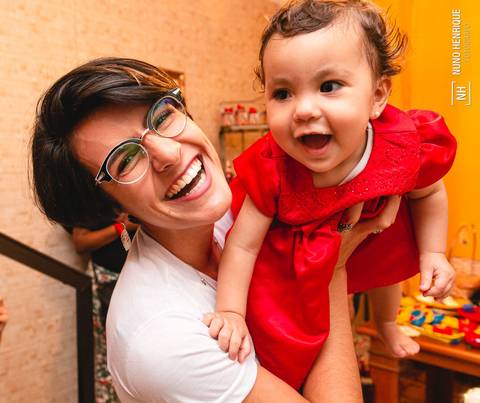 Festa infantil da Izadora com decoração da Branca de Neve, realizada na zona sul de São Paulo no bairro de Americanópolis.'