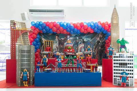 Festa de aniversário de 5 anos do Matias no Buffet Spasso Power com os personagens Hulk, Capitão América, Homem Aranha, Thor, Homem de Ferro e Thanos da Mister Marcelo personagens na cidade de São Paulo.'