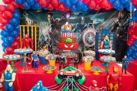 Festa de aniversário de 5 anos do Matias no Buffet Spasso Power com os personagens Hulk, Capitão América, Homem Aranha, Thor, Homem de Ferro e Thanos da Mister Marcelo personagens na cidade de São Paulo.'