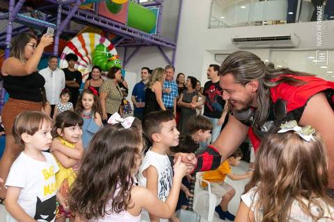 Festa de aniversário de 5 anos do Matias no Buffet Spasso Power com os personagens Hulk, Capitão América, Homem Aranha, Thor, Homem de Ferro e Thanos da Mister Marcelo personagens na cidade de São Paulo.'