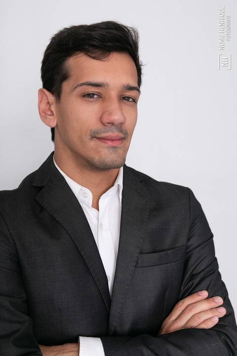 Ensaio fotográfico para divulgação nas redes sociais (Facebook, Instagram, Tinder e Linkedin) com o Márcio Moraes realizado no bairro de Moema, em São Paulo.'