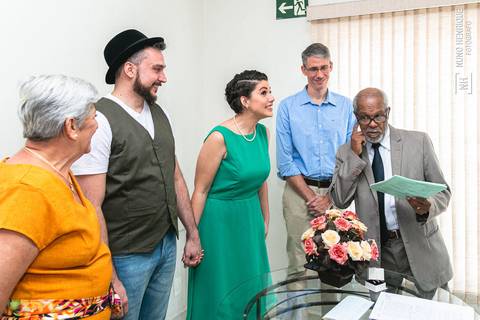 Casamento civil no cartório e festa de casamento da Giovana e Rogério no Espaço Flamboyant em Indaiatuba, interior de São Paulo.'