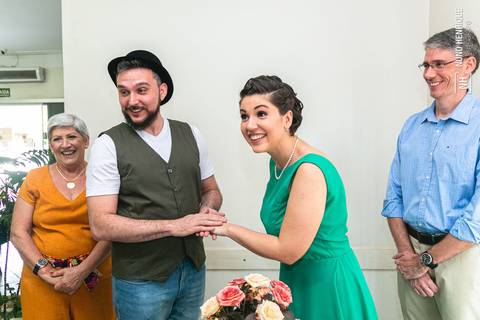 Casamento civil no cartório e festa de casamento da Giovana e Rogério no Espaço Flamboyant em Indaiatuba, interior de São Paulo.'