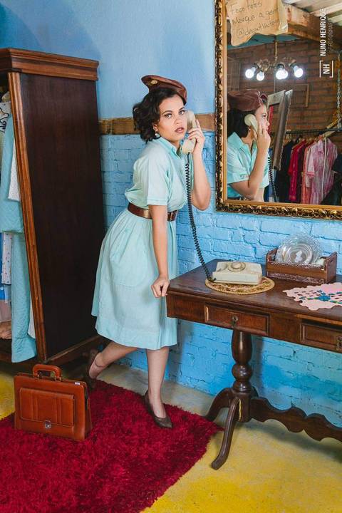 Ensaio fotográfico para editorial de moda do Devant Vintage Brechó, com a modelo Thais Brito, maquiagem por Aline Custódio e produção de moda pela Carla Alves.'