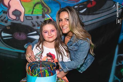 Festa infantil com tema de balada da Isabella Martins realizada no Buffet Planeta Kids, unidade Alphaville em São Paulo.'