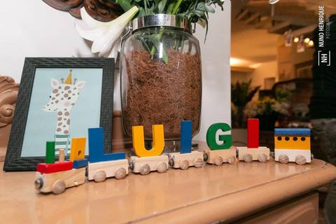 Festa infantil com toda a família reunida para celebrar do aniversário de 1 ano do Luigi.'