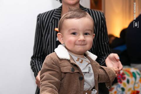 Festa infantil com toda a família reunida para celebrar do aniversário de 1 ano do Luigi.'