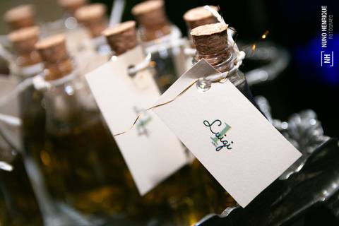 Festa infantil com toda a família reunida para celebrar do aniversário de 1 ano do Luigi.'