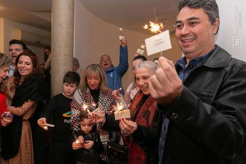 Festa infantil com toda a família reunida para celebrar do aniversário de 1 ano do Luigi.'
