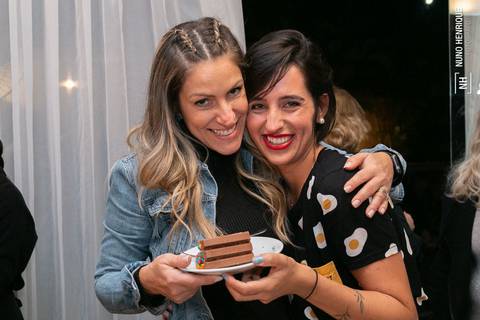 Festa infantil com toda a família reunida para celebrar do aniversário de 1 ano do Luigi.'